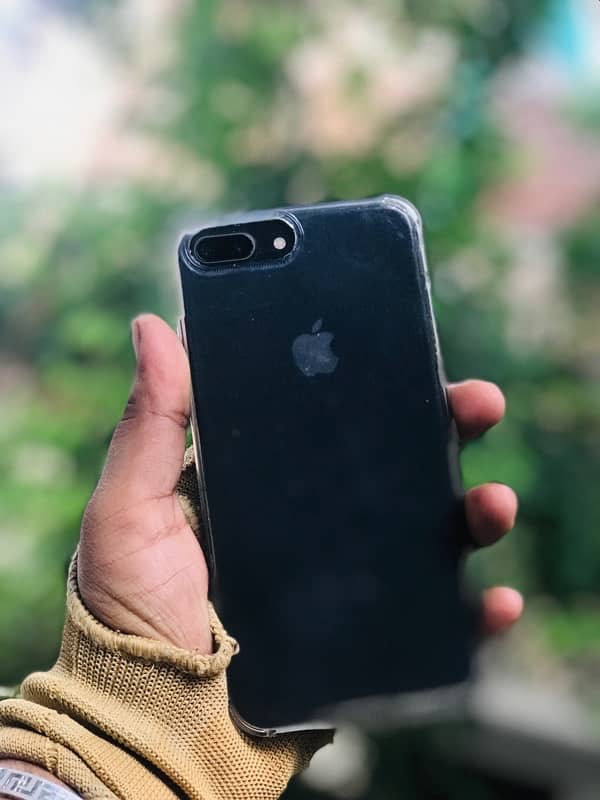 iPhone 8 Plus jv 1