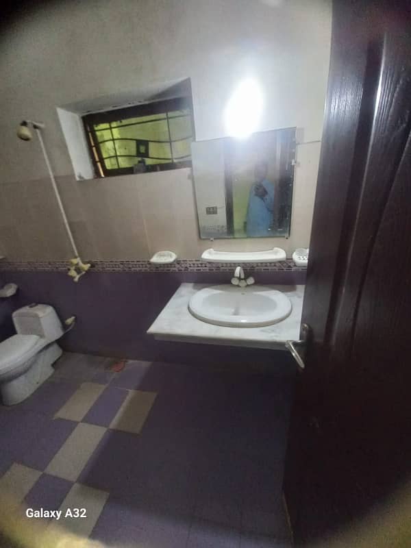 10 Marla lower portion for rent available in Valencia Housing Society Lahore 13