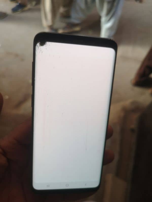 Galaxy S9+ 6/64 dual sim just glass crack no dot no shade all ok 0