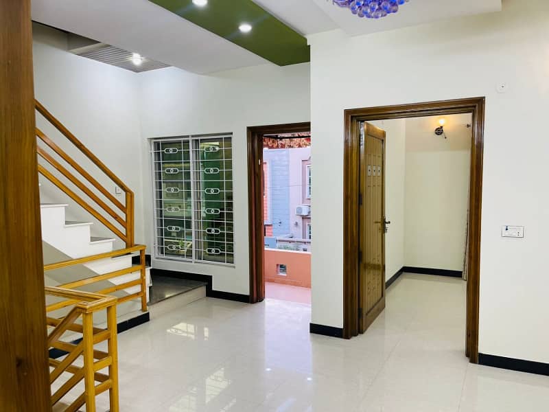 5th Marla House for Sale in Bahria Town, Lahore - Ideal Family Home! 6