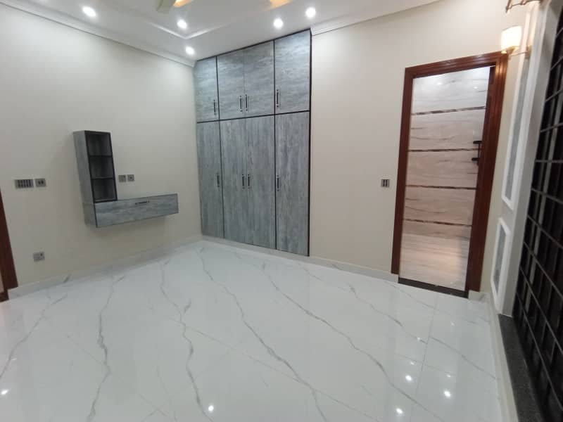 FOR SALE VERY REASONABLE PRICE 10 MARLA BRAND NEW HOUSE IN SECTOR C BAHRIA TOWN LAHORE 42