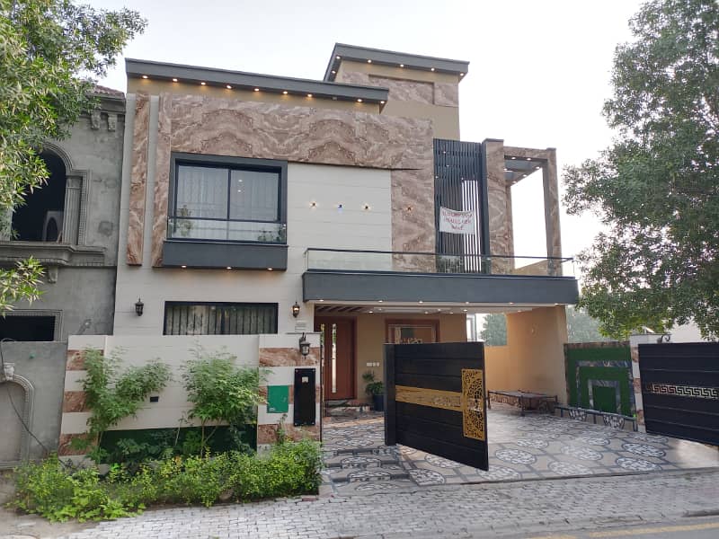 10 MARLA BRAND NEW HOUSE FOR SALE VERY REASONABLE PRICE IN SECTOR E BAHRIA TOWN LAHORE 0