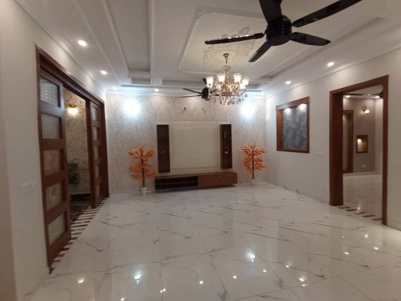 10 MARLA BRAND NEW HOUSE FOR SALE VERY REASONABLE PRICE IN SECTOR E BAHRIA TOWN LAHORE 8