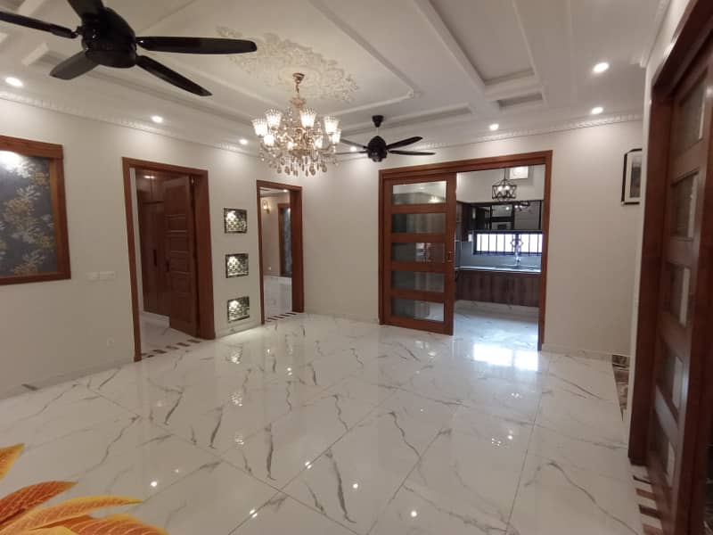 10 MARLA BRAND NEW HOUSE FOR SALE VERY REASONABLE PRICE IN SECTOR E BAHRIA TOWN LAHORE 11