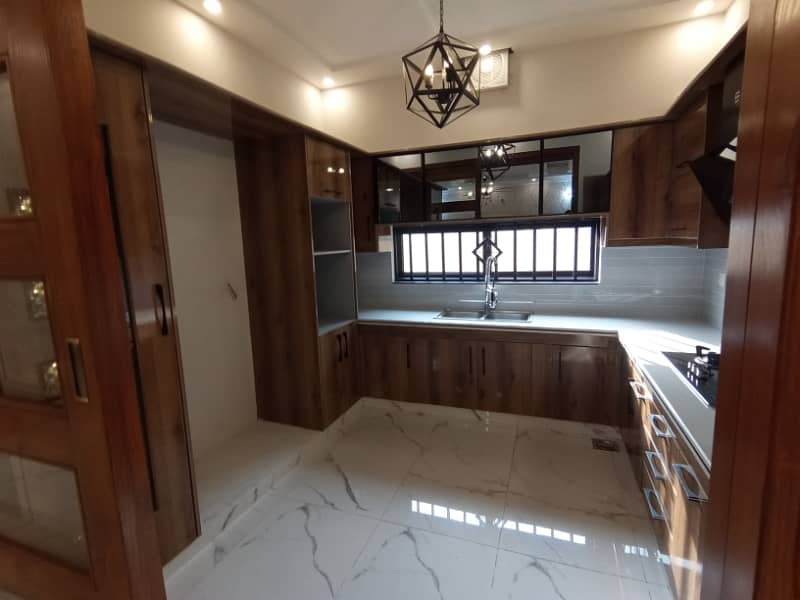 10 MARLA BRAND NEW HOUSE FOR SALE VERY REASONABLE PRICE IN SECTOR E BAHRIA TOWN LAHORE 12