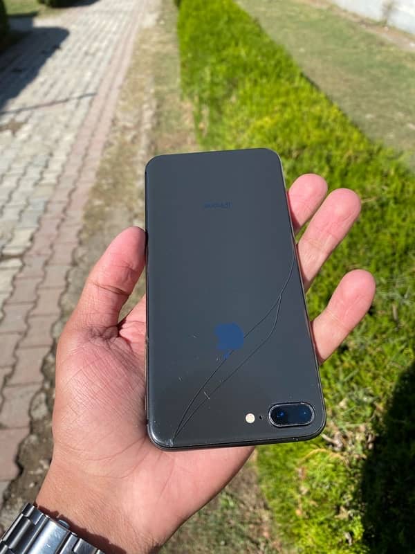 Apple iPhone 8plus 3