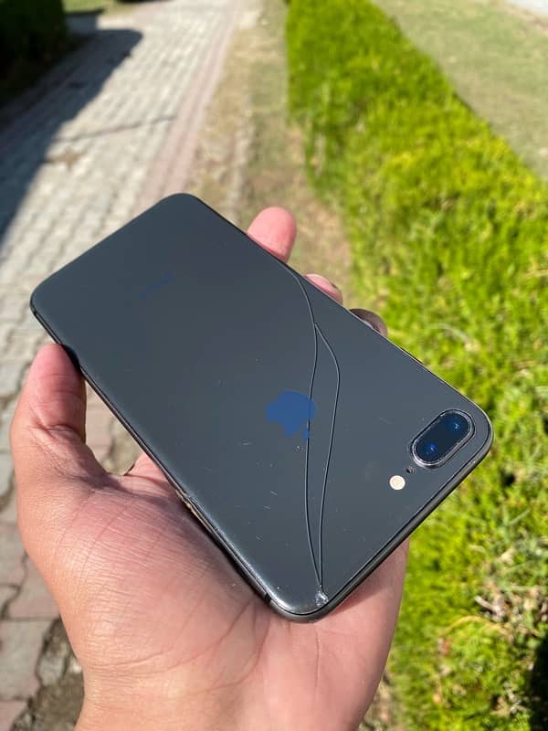 Apple iPhone 8plus 6