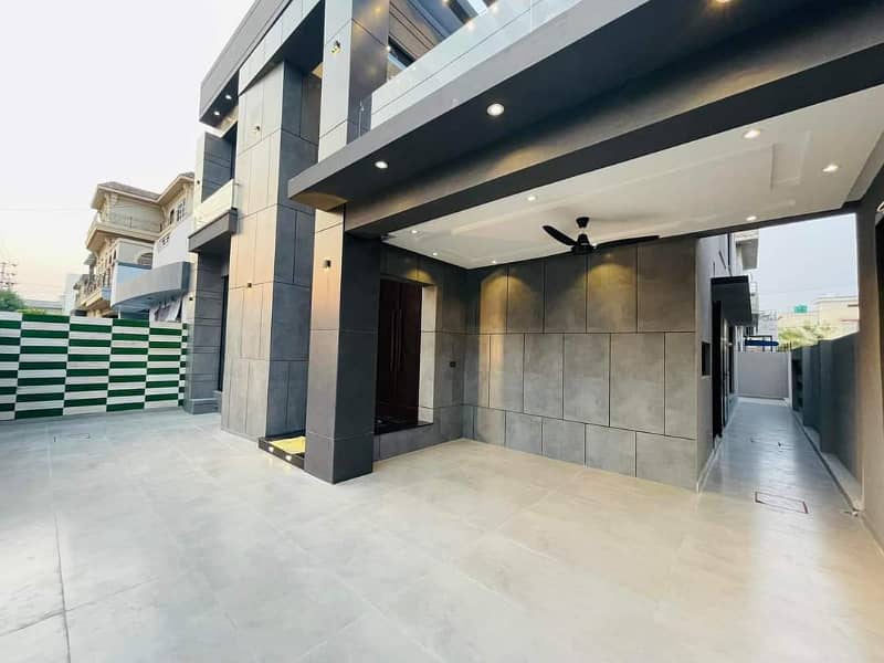 10 Marla Brand New Modern House for Sale in A Block, Central Park Housing Scheme, Lahore 2