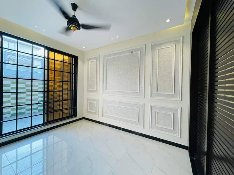 10 Marla Brand New Modern House for Sale in A Block, Central Park Housing Scheme, Lahore 12