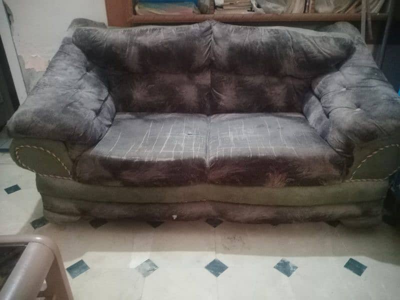 6 Seater sofa for Sale with Free Table. 2