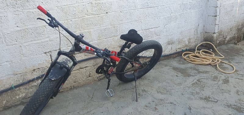 CONTACT ON WHATSAPPLand Rover Bicycle for sale. bicycle for sale 11