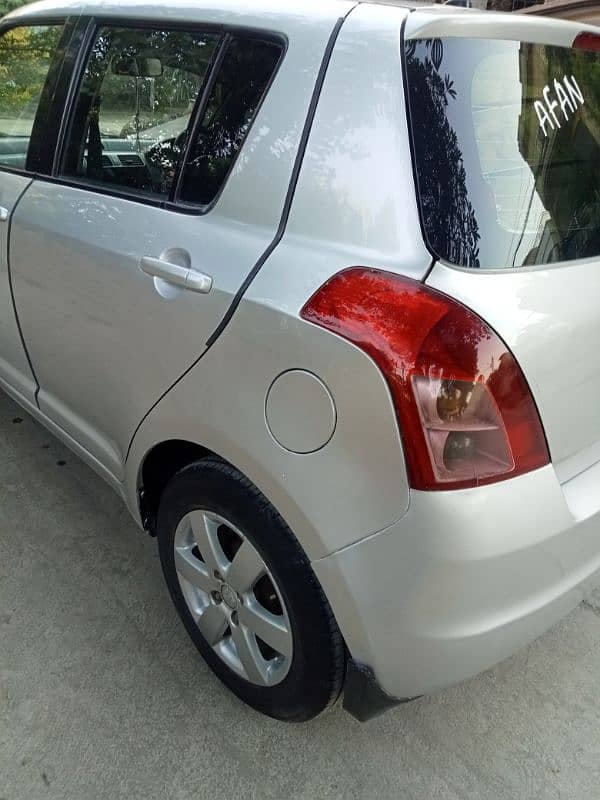 Suzuki Swift 2010 4