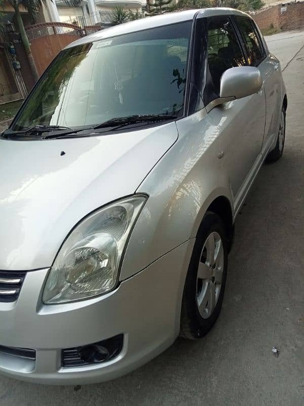 Suzuki Swift 2010 8