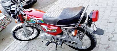 honda 125 model 2023. k 9 month mein liya tha