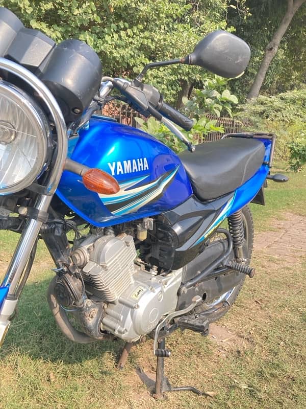 YAMAHA YB 125 Z 2019 7