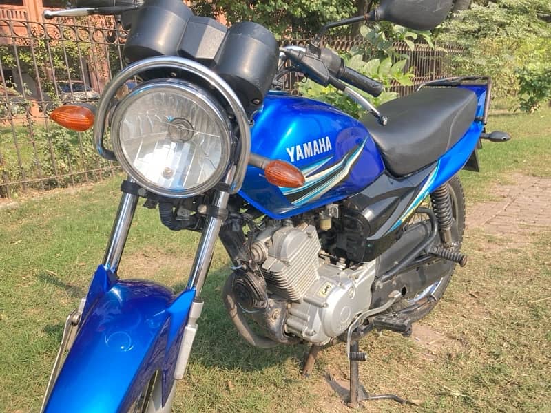 YAMAHA YB 125 Z 2019 8