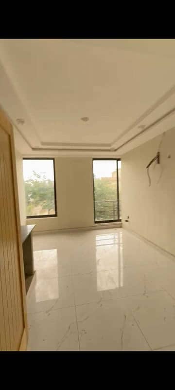 1BED NON FURNISHED APARTMENT IS AVAILABLE FOR SALE IN SECTOR E IQBAL BLOCK BAHRIA TOWN LAHORE 0