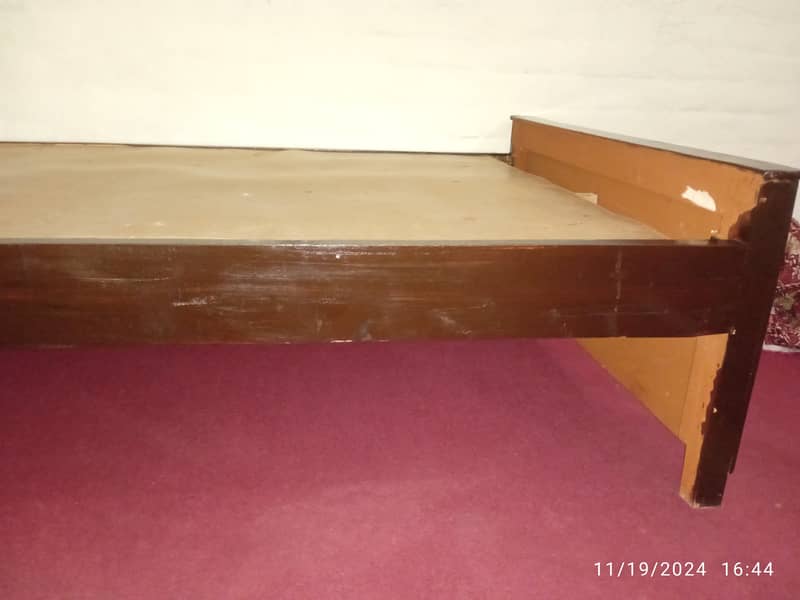 single bed wooden 2