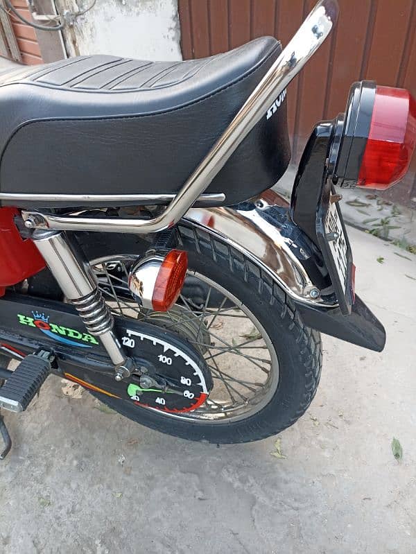 2021 model Honda 125 6