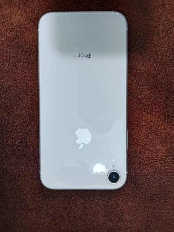 iPhone  XR jv 1