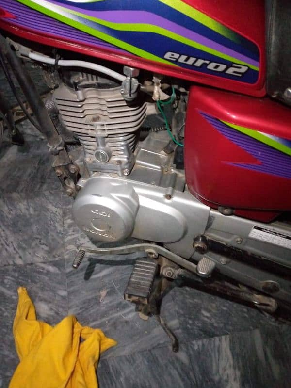 Honda 125 17 model for sale lush condition dealr hazrat add sa for rhn 2