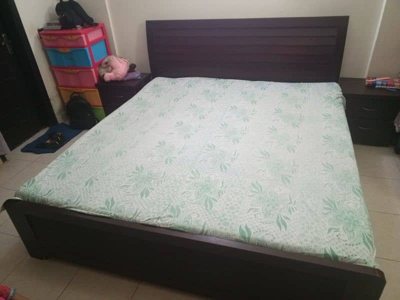 selling MY double bed 1