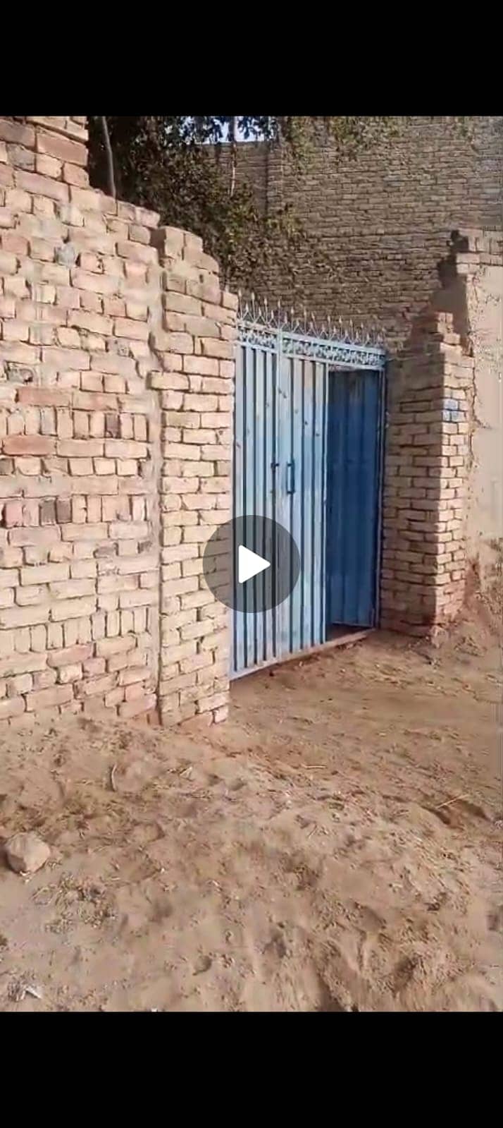 Main road 2 shops and 1 home for sale Hakim ali mobiles 40 wala tiba 4