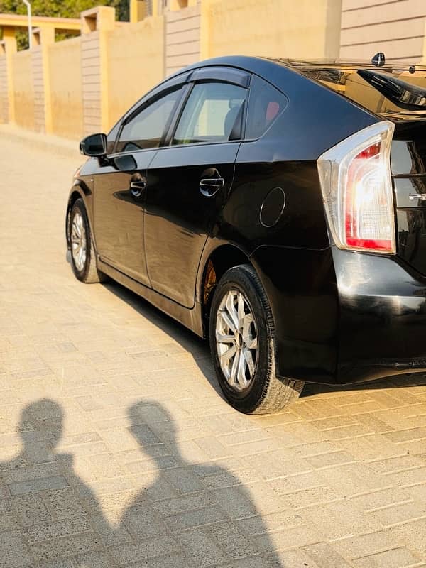 Toyota Prius 2011/2015 FULL ORIGINAL CONDITION INSIDE AND OUTSIDE 9