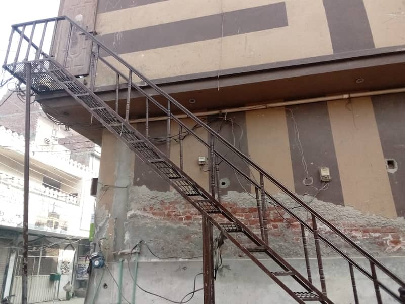 Strong and Durable Iron Stairs for Sale 4