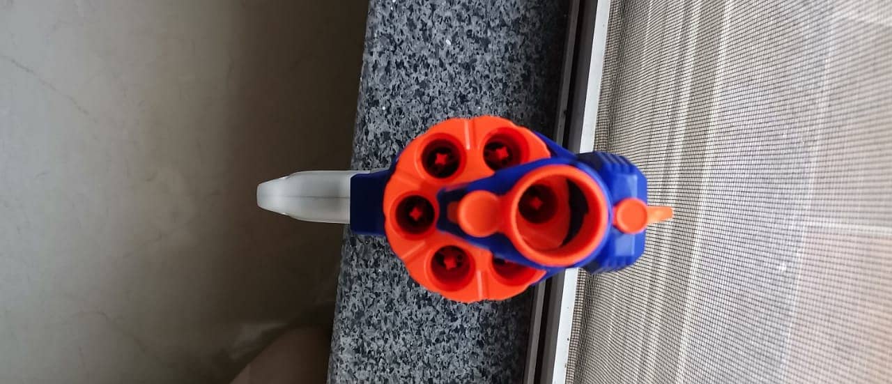 Nerf blaster with bullet pack 2