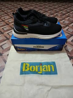 Borjan Men Sneakers Size 10/43