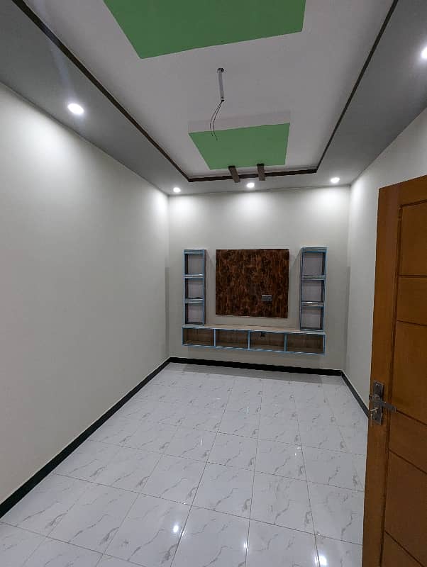 House In Sufyan Garden 4 Rooms, Big Car Parking 10