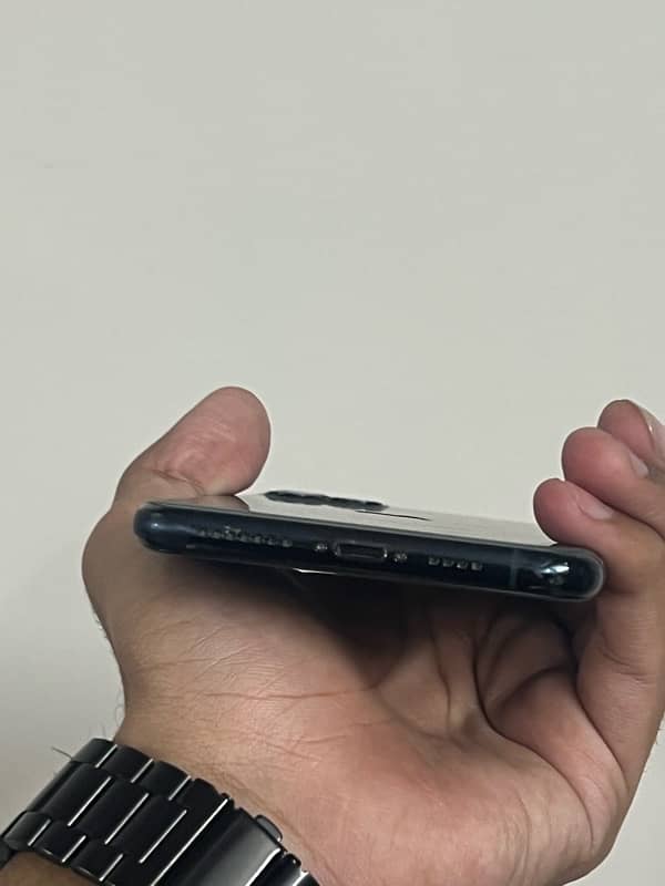 IPHONE 11 PRO MAX 256 GB 4