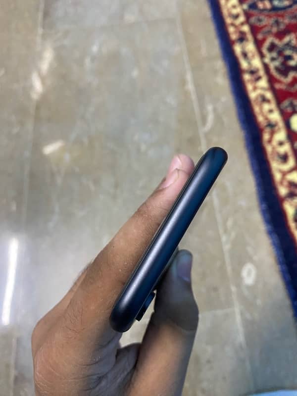 I phone Xr ICloud Lock Bettry New panel new almost new phone 2