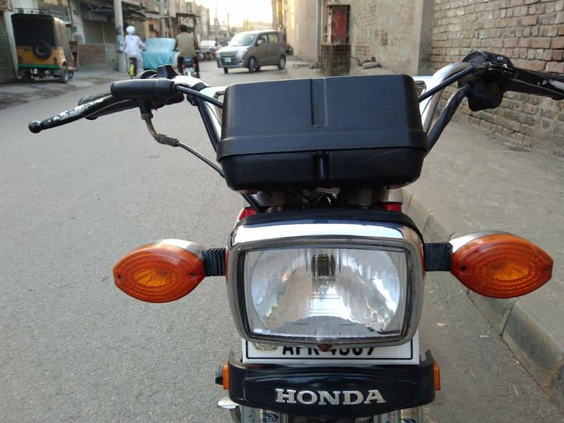 Honda CG 125 23 Model All Punjab number registered 6