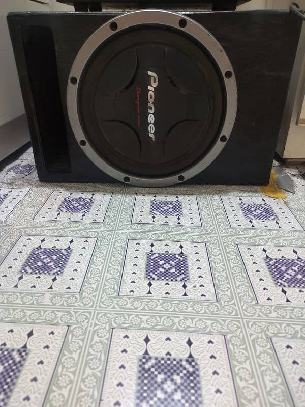 pioneer bass tube +speakers +amplifier 3