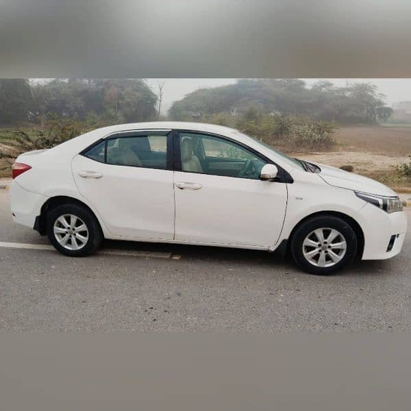 Toyota Corolla GLI 2016 in low price 3