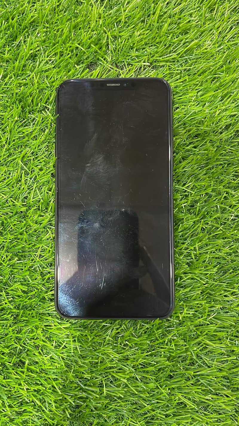 IPhone Xs Max 256 GB Dual Sim PTA Approved 1