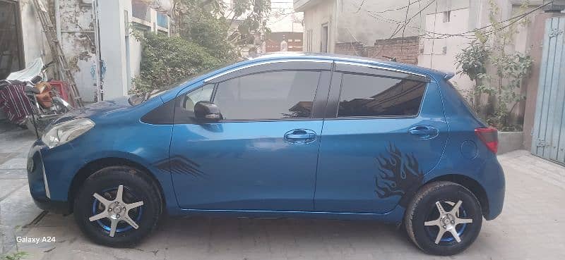 Toyota Vitz 2021 4