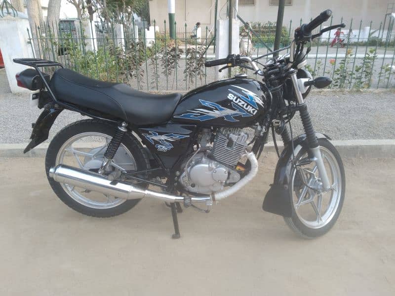 Suzuki 150 SE 3