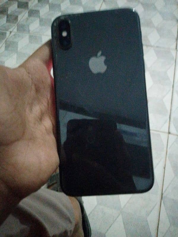 iphone x factory unlock likin 3 month se zayda sim Chala rha 1