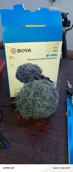 Boya MM1 microphone