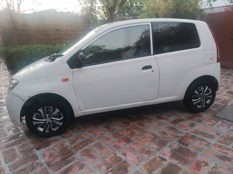 Daihatsu Mira 2008/2012 8