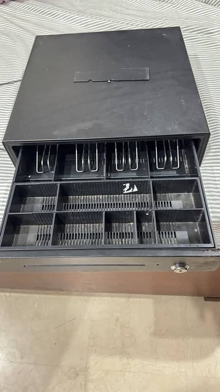 Electronic Cash Drawer 1