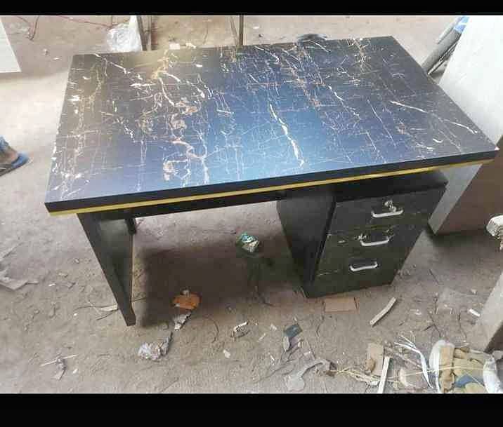 Laptop table/Executive table /Office Table/Study table/Table 14