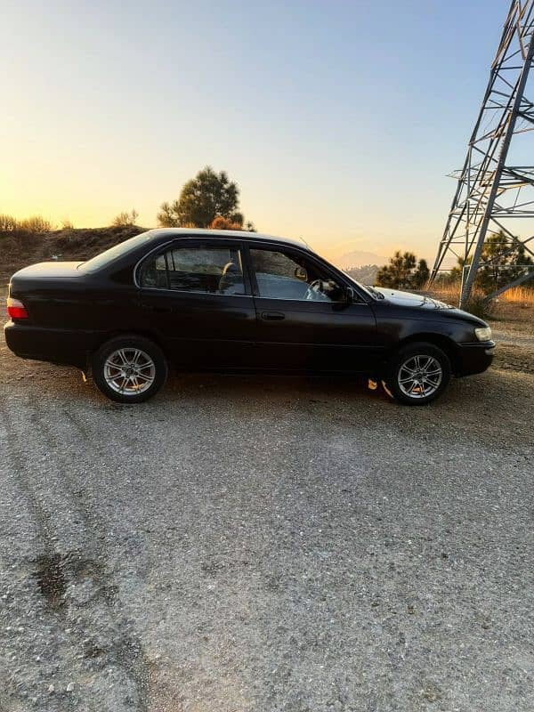 Toyota Corolla GLI 2000 1