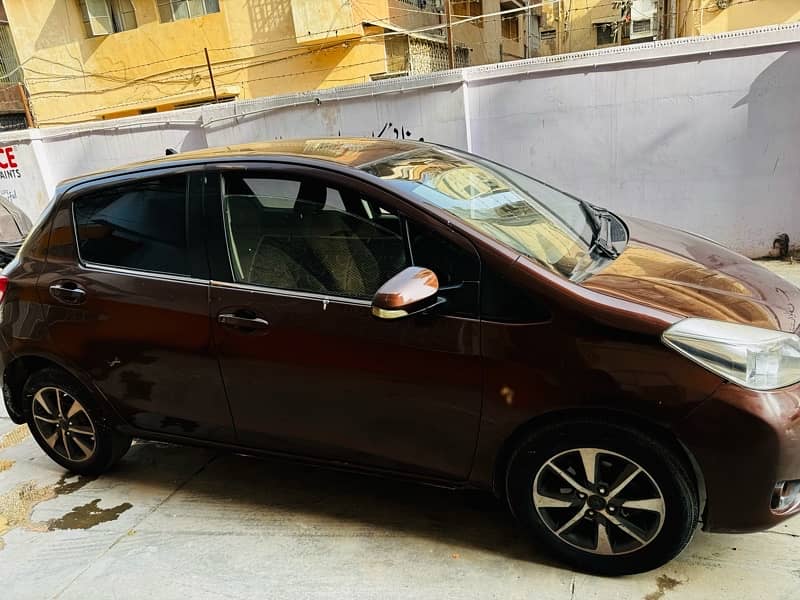 Toyota Vitz 2012/2016 JEWELA IN GOOD IN GOOD CONDITION 9