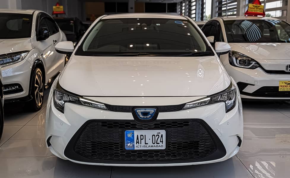 Toyota Corolla  Cross / 12 Generation Hybrid 2020 Automatic 0