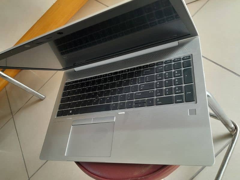 HP elitebook 755 G5 Ryzen 7 16GB 256 GB 1