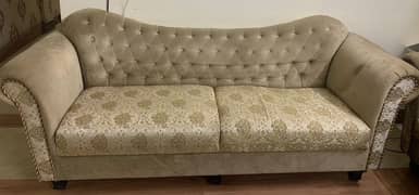 7-Seater Sofa Set With Table